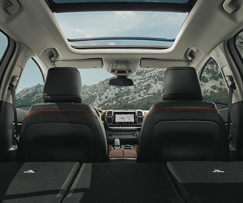 C5-Aircross-SUV-Interieur-Mood1