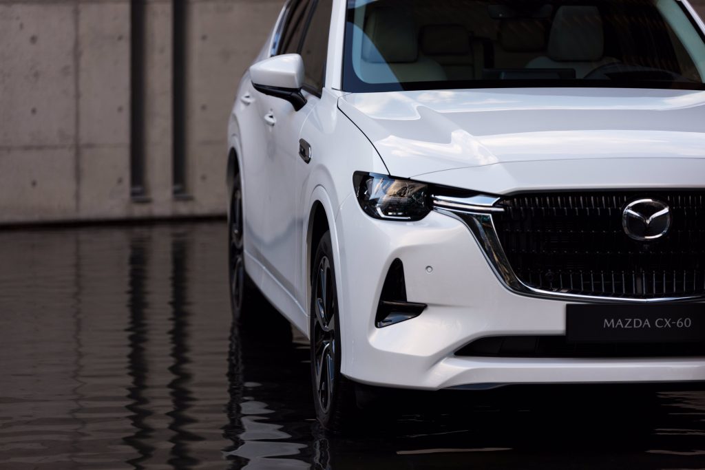 2022_mazda_cx-60_global_still_17_lowres