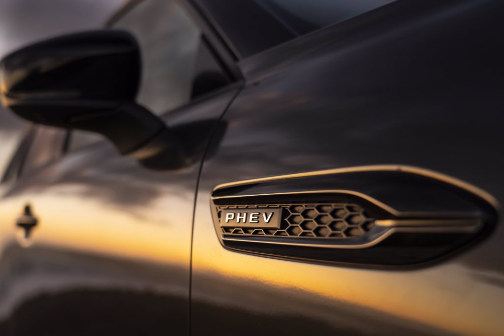 2022_mazda_cx-60_portugal_mg_det_007_lowres