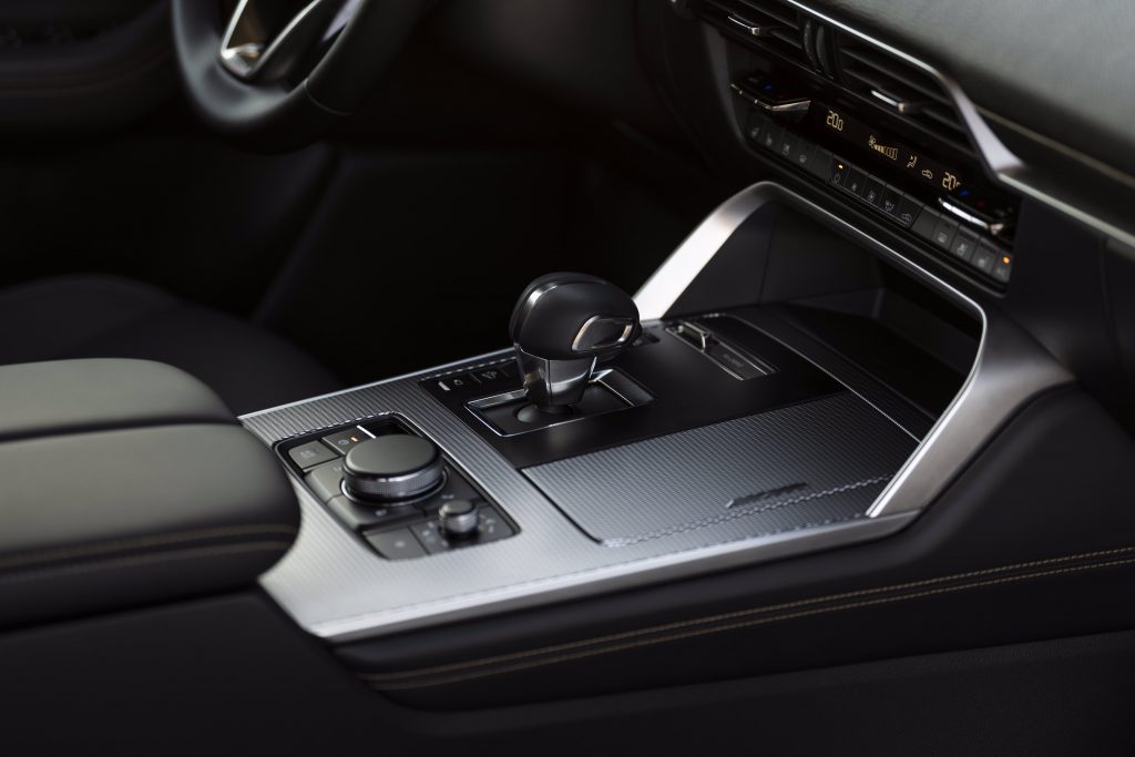 2022_mazda_cx-60_portugal_mg_int_002_lowres