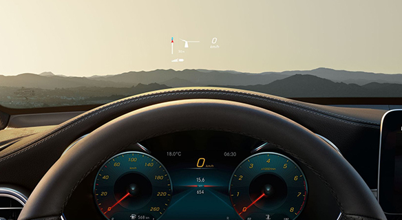 GLC-SUV-mbux3-Head-up-Display-Interieur