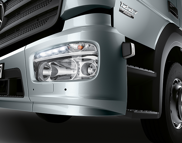 Atego-Verteiler-Exterieur-Scheinwerfer-Mercedes-Benz-Truck-Einstieg