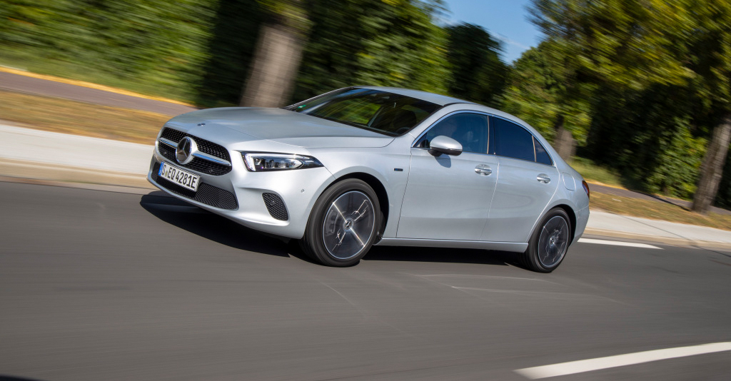 Mercedes-Benz A250e Limousine Hybrid