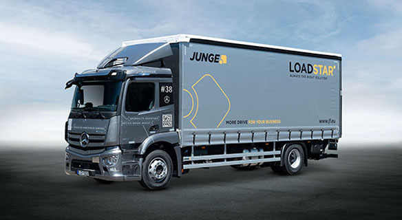No38_Actros_1835_L_4x2_Schiebespannplanenaufbau_600x338px