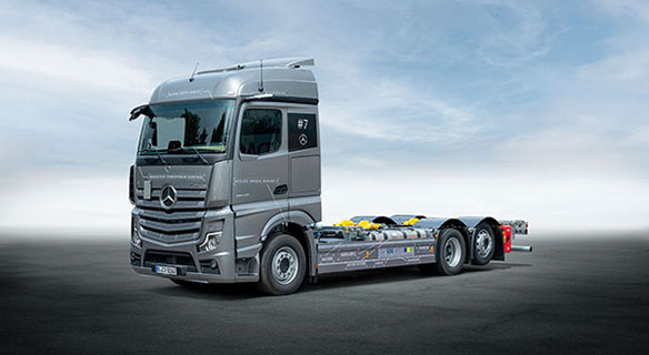 No7_Actros_2548_L_6x2 _BDF_Maxi_Wechselrahmen_600x338px