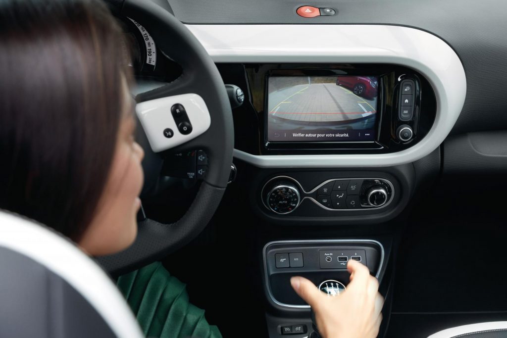 Twingo-Interieur-Multimedia