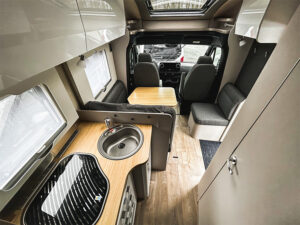 Süverkrüp Reisemobil Wohnmobil Hymer T585 Innenansicht03